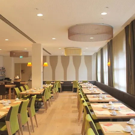 City-hotel Kurfuerst Balduin فندق 3*