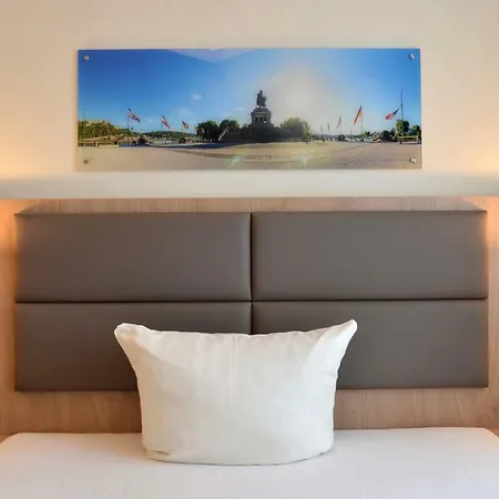 City-hotel Kurfuerst Balduin فندق 3*